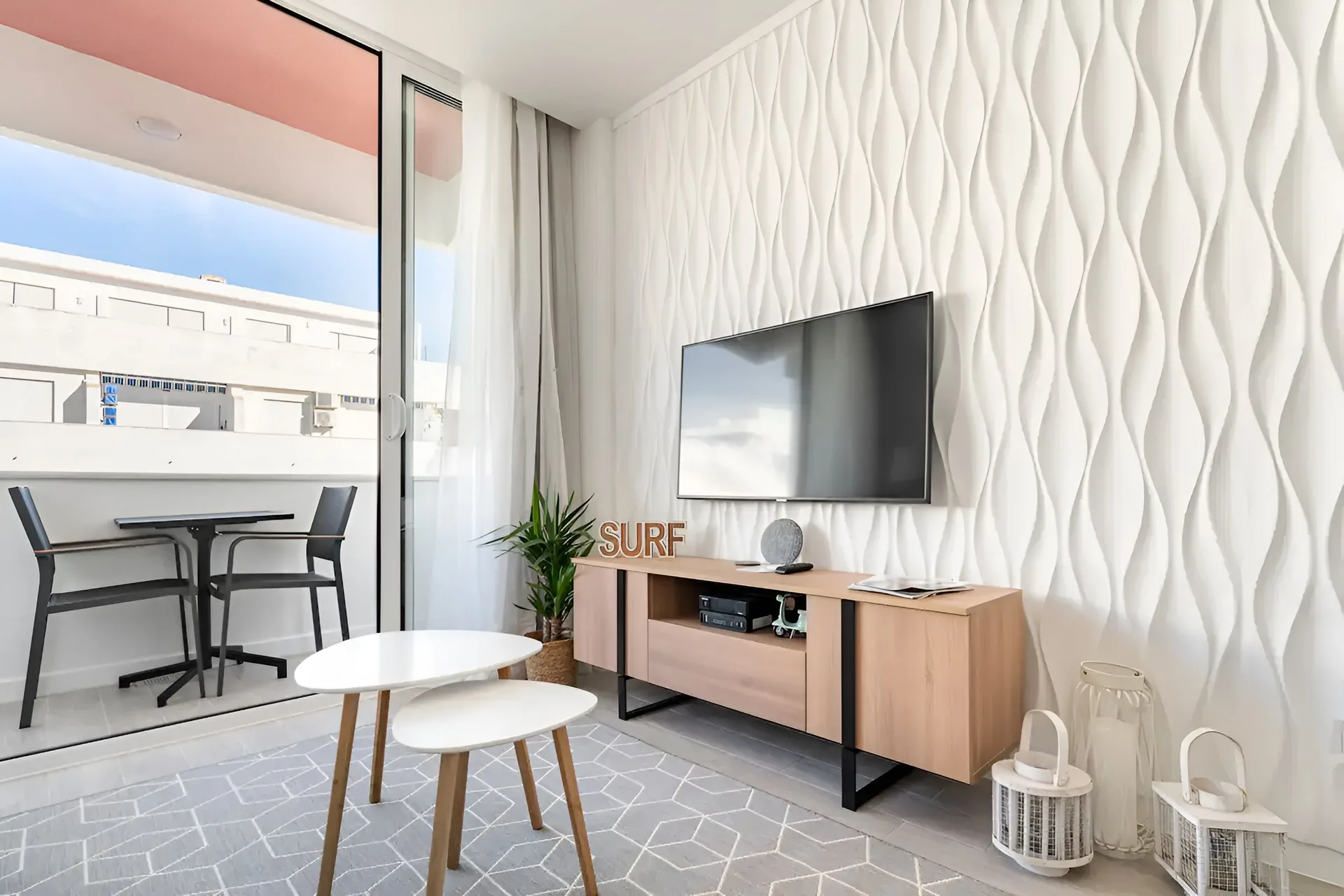 Timeless Beach I — interior 5